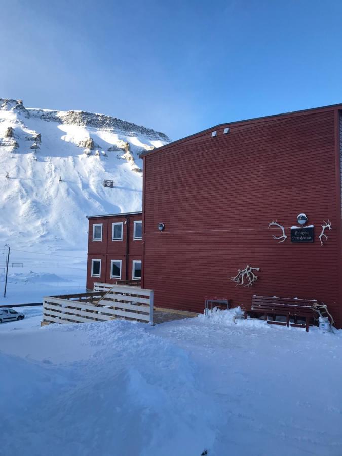 Haugen Pensjonat Svalbard Longyearbyen Exterior photo