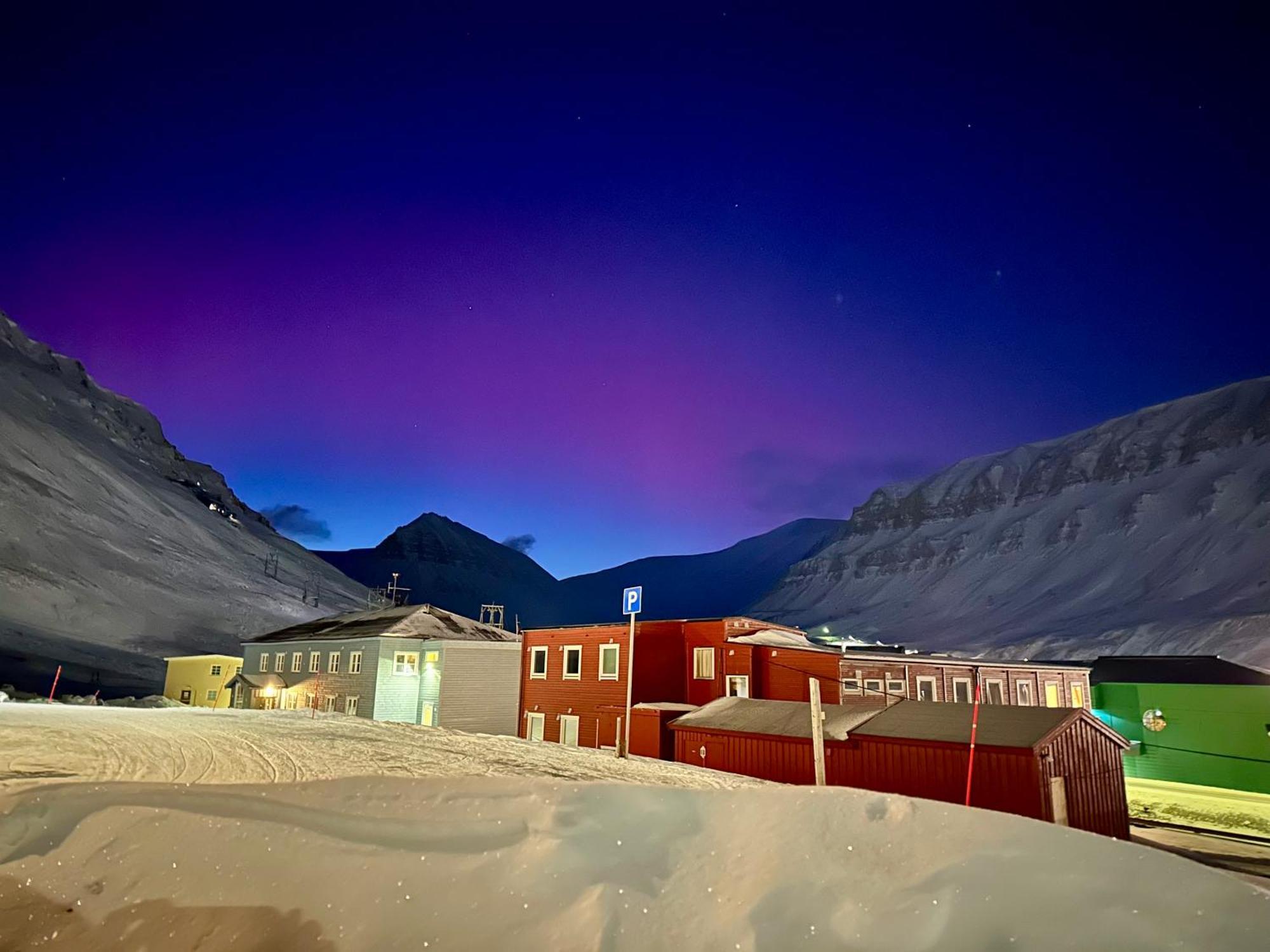 Haugen Pensjonat Svalbard Longyearbyen Exterior photo